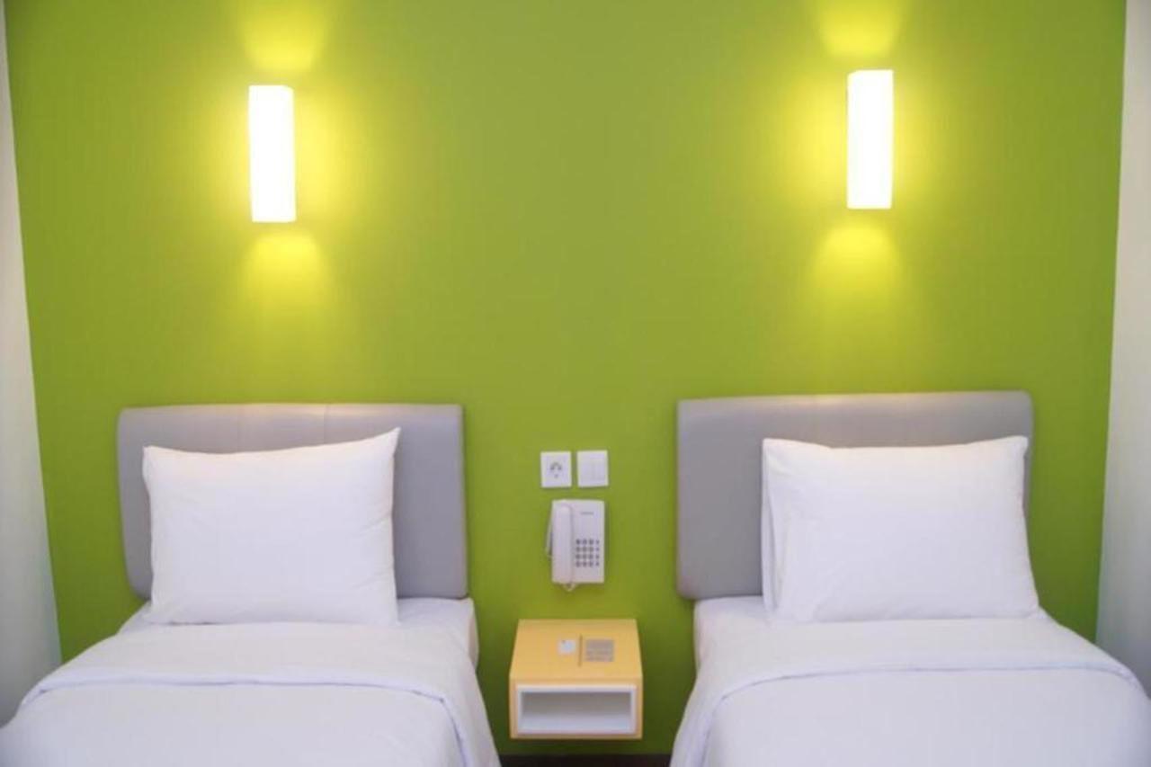 Amaris Mangga Dua Square Hotel 2*