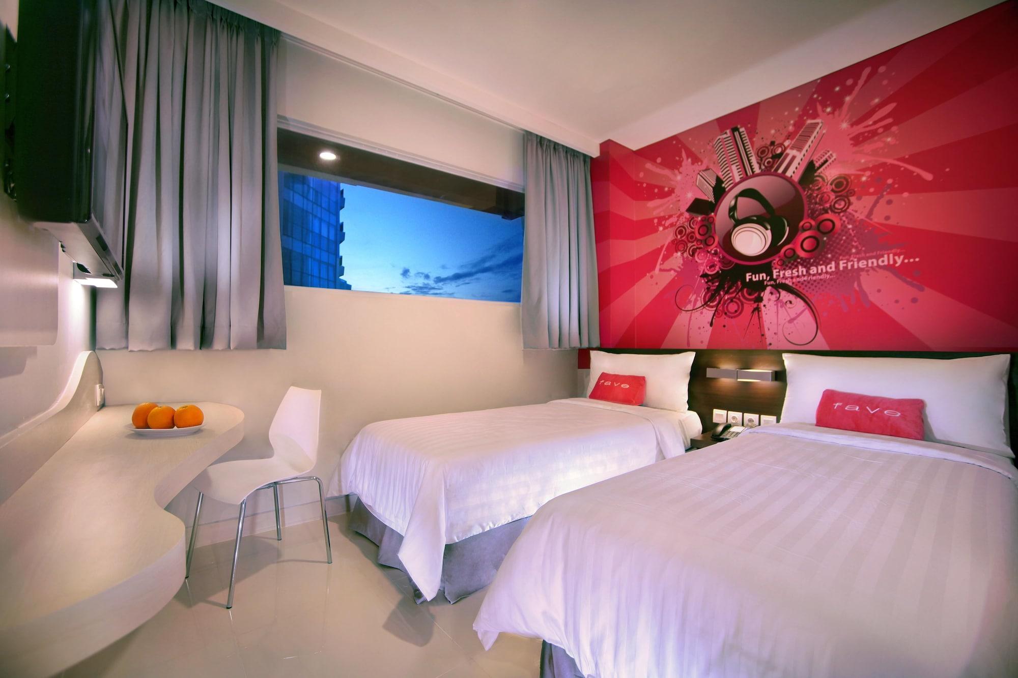 Hotel Favehotel Gatot Subroto 3*