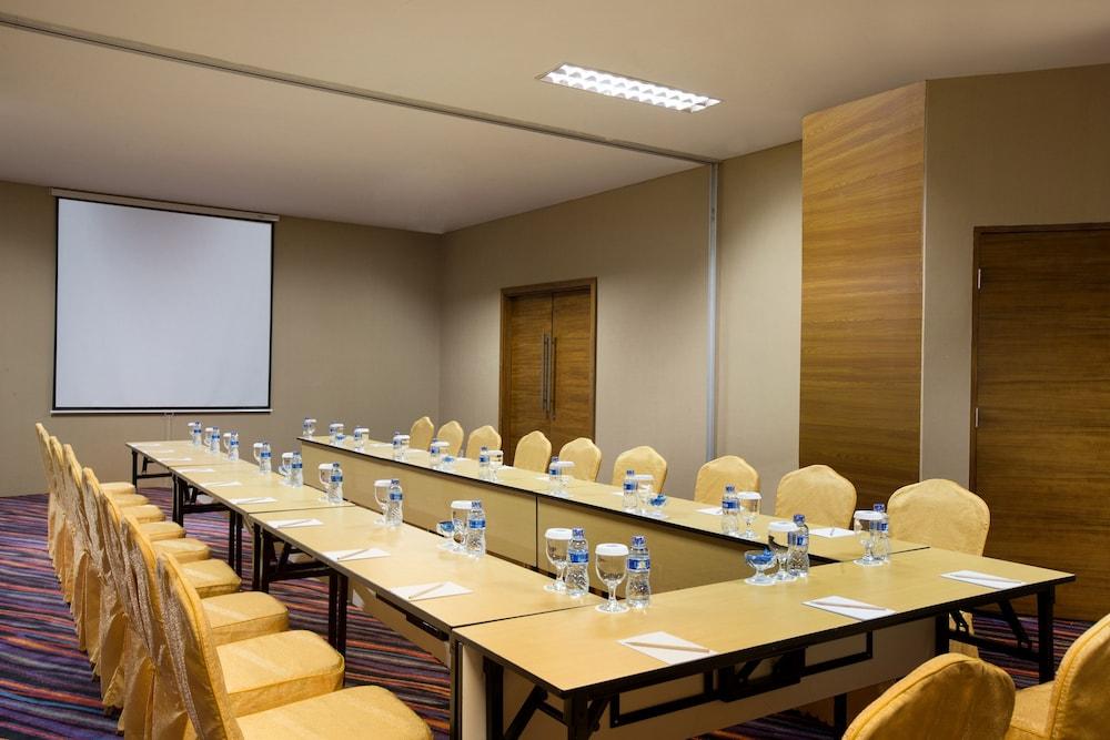 Hariston & Suites, Pluit - Hotel 4*