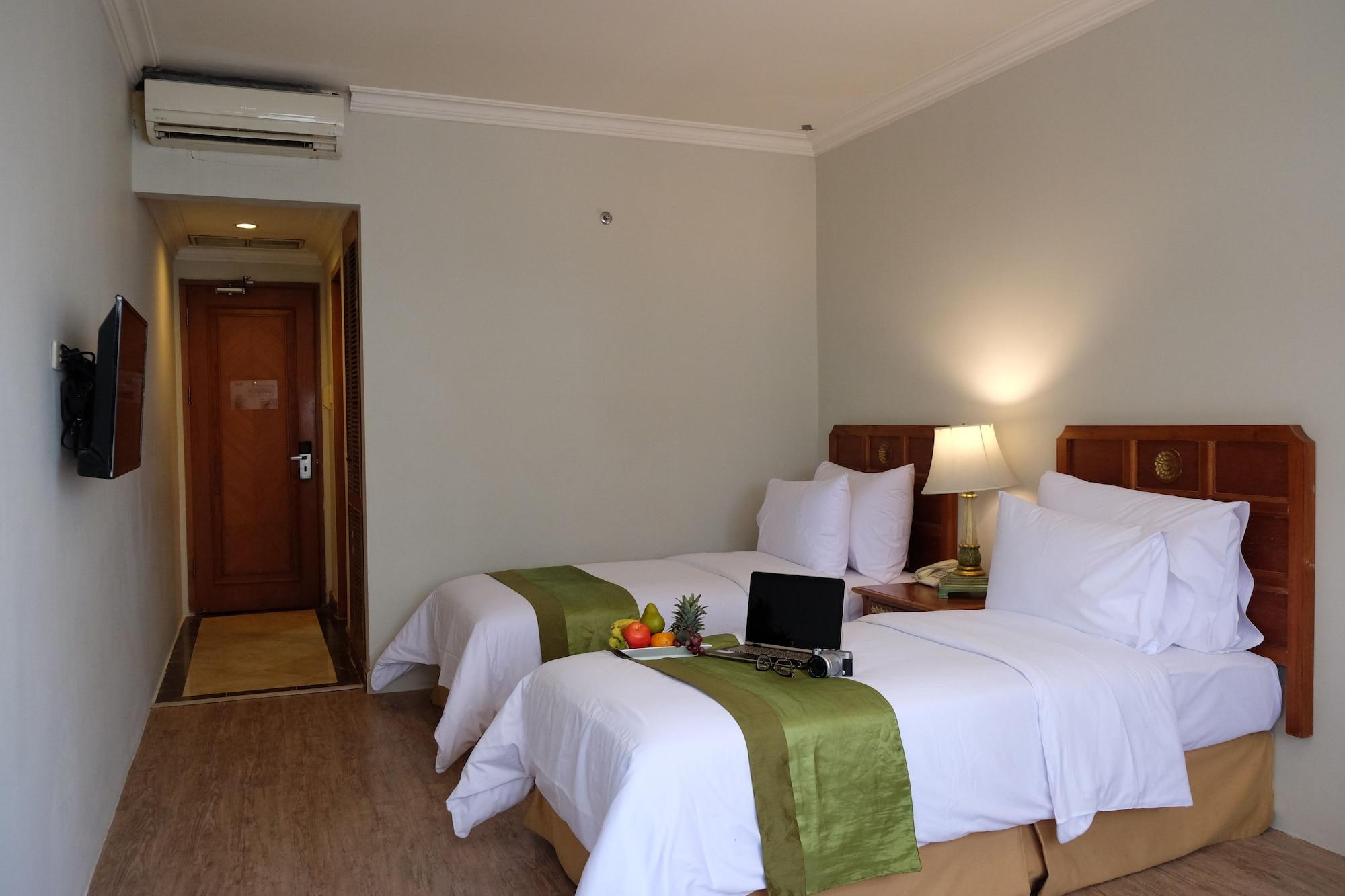 Grand Cemara Hotel 3*