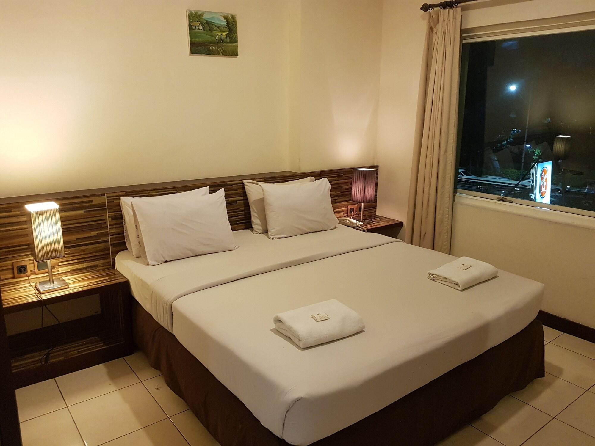 N2 Hotel