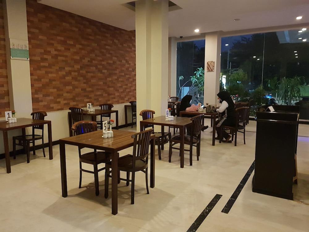 N2 2* Jakarta