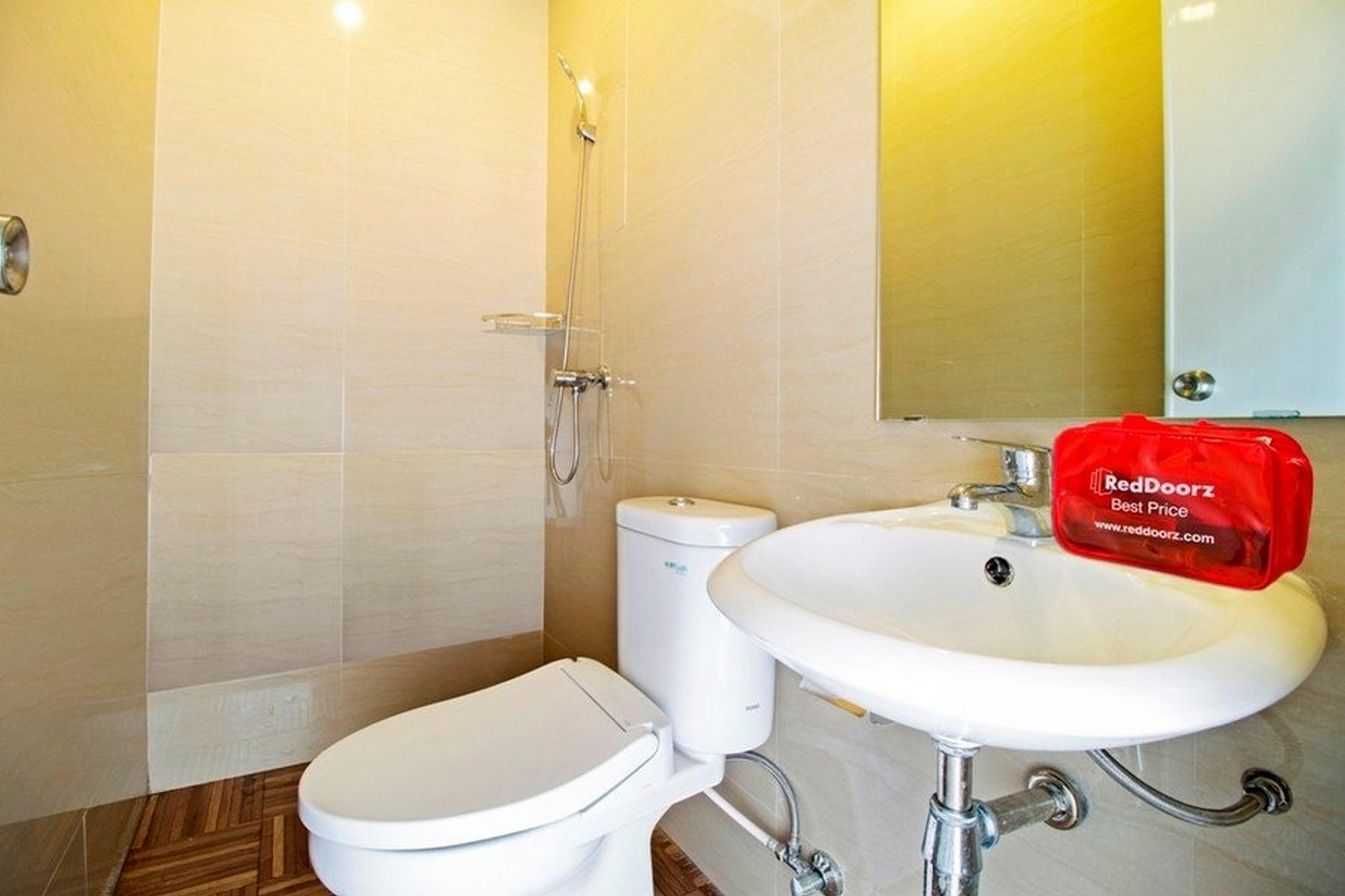 Reddoorz @ Cideng Barat Guest house Jakarta