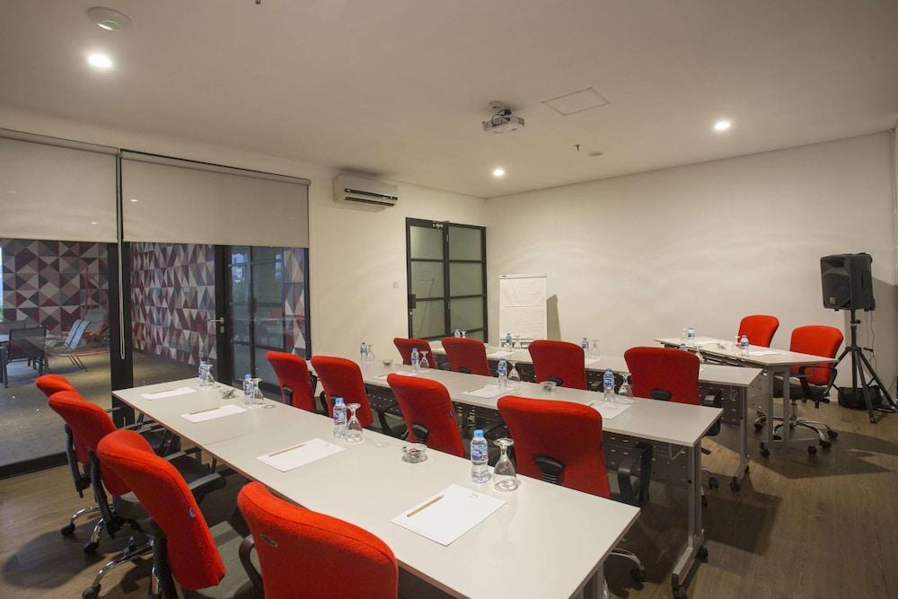 Hotel Liberty Thamrin 3*