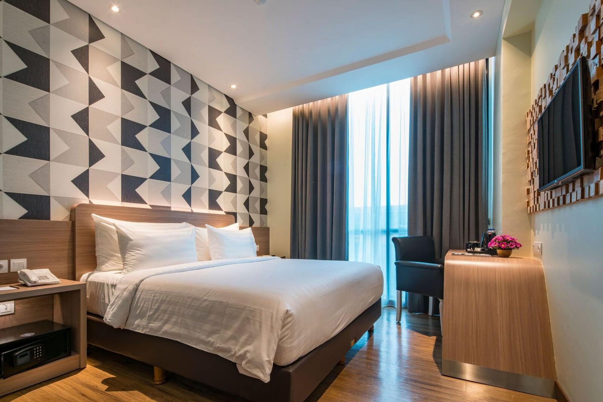Hotel Luminor Pecenongan By Wh