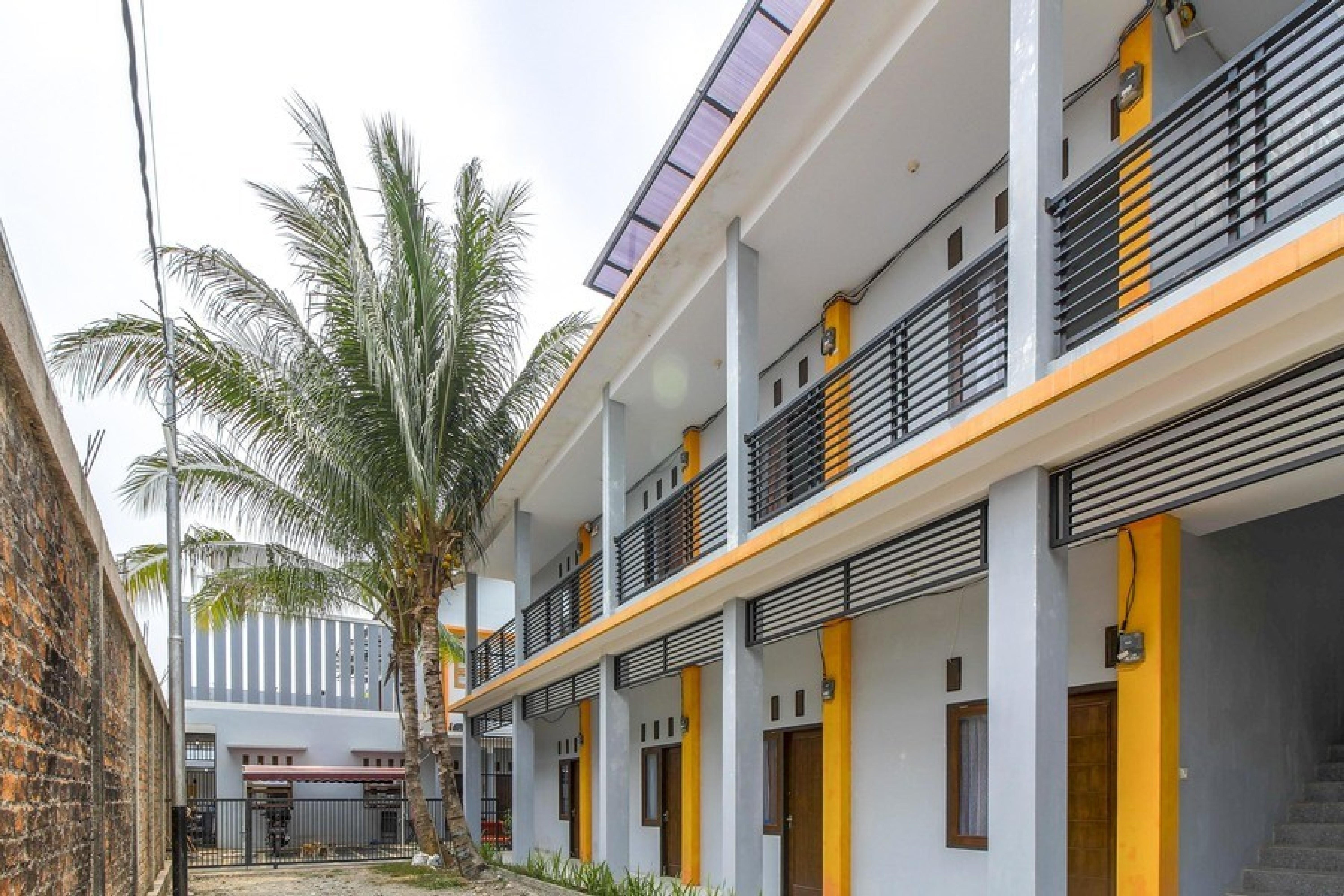 Wisma tamu Reddoorz @ Jagakarsa 2