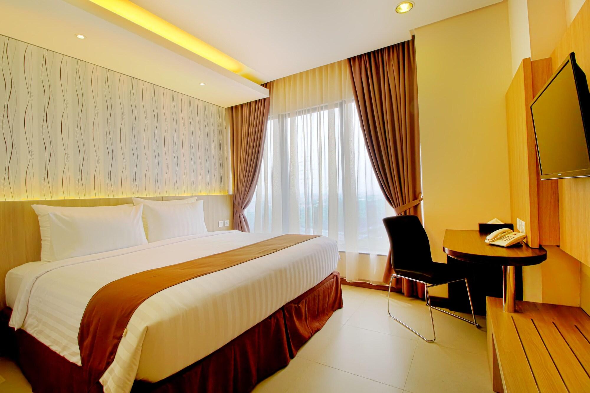 Vasaka Managed By Dafam Hotel 4*