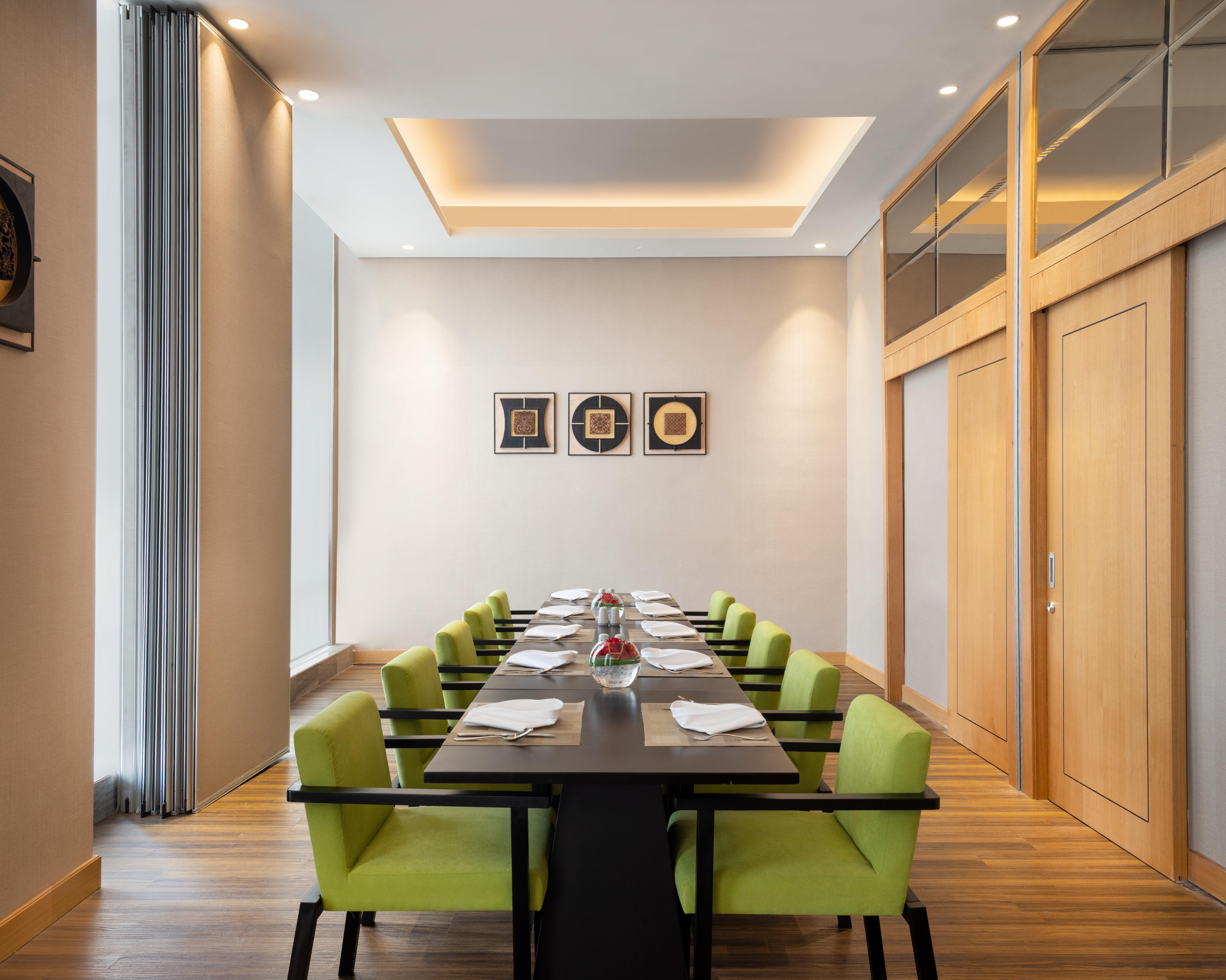 Hotel & Gajah Mada By Ihg Jakarta
