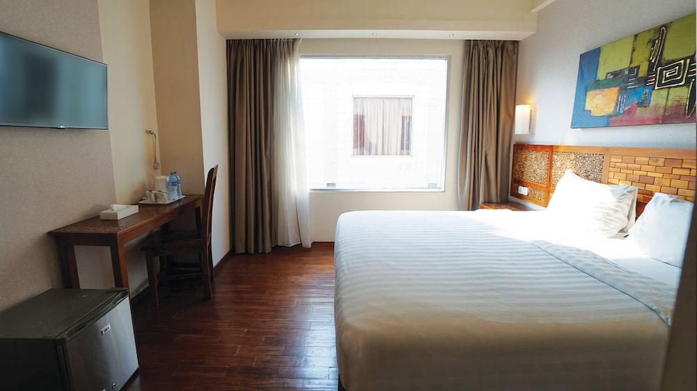 Hotel 1o1 Urban Thamrin 3*