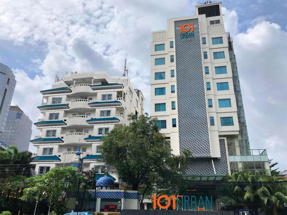 1o1 Urban Thamrin Hotel 3*