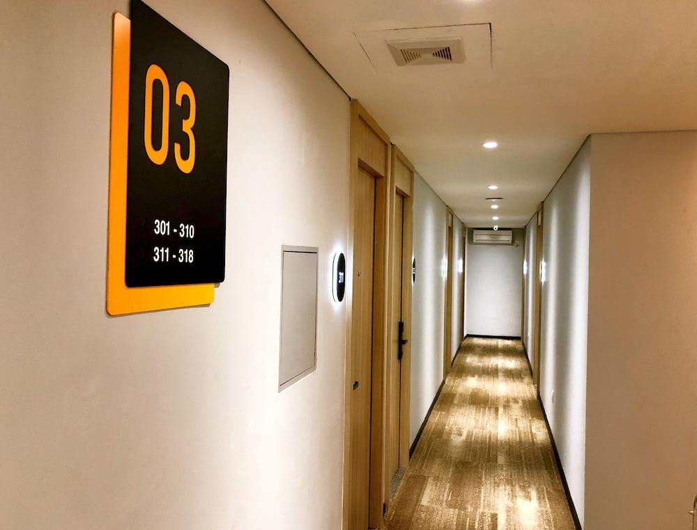 Yellow Bee Tanah Abang 3* Jakarta