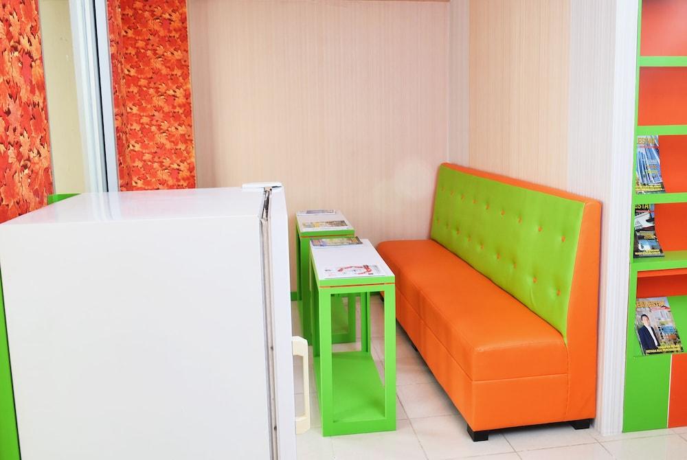 Titanium Express Homtel Jakarta