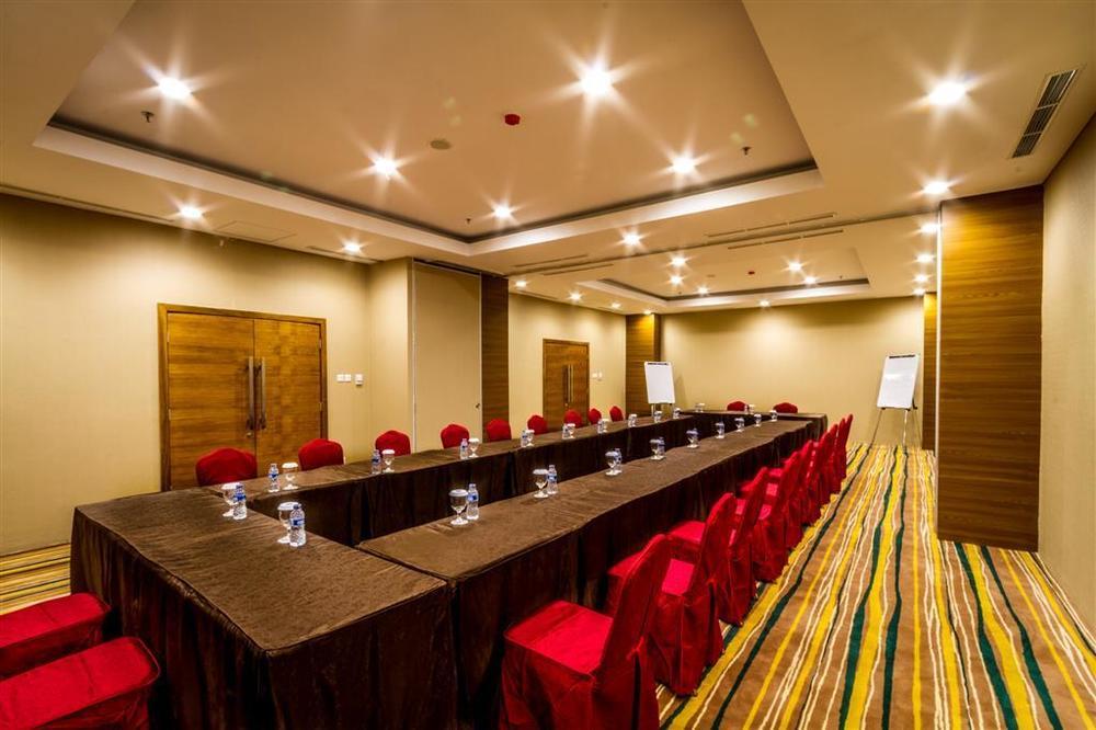 Hariston & Suites, Pluit - 4*