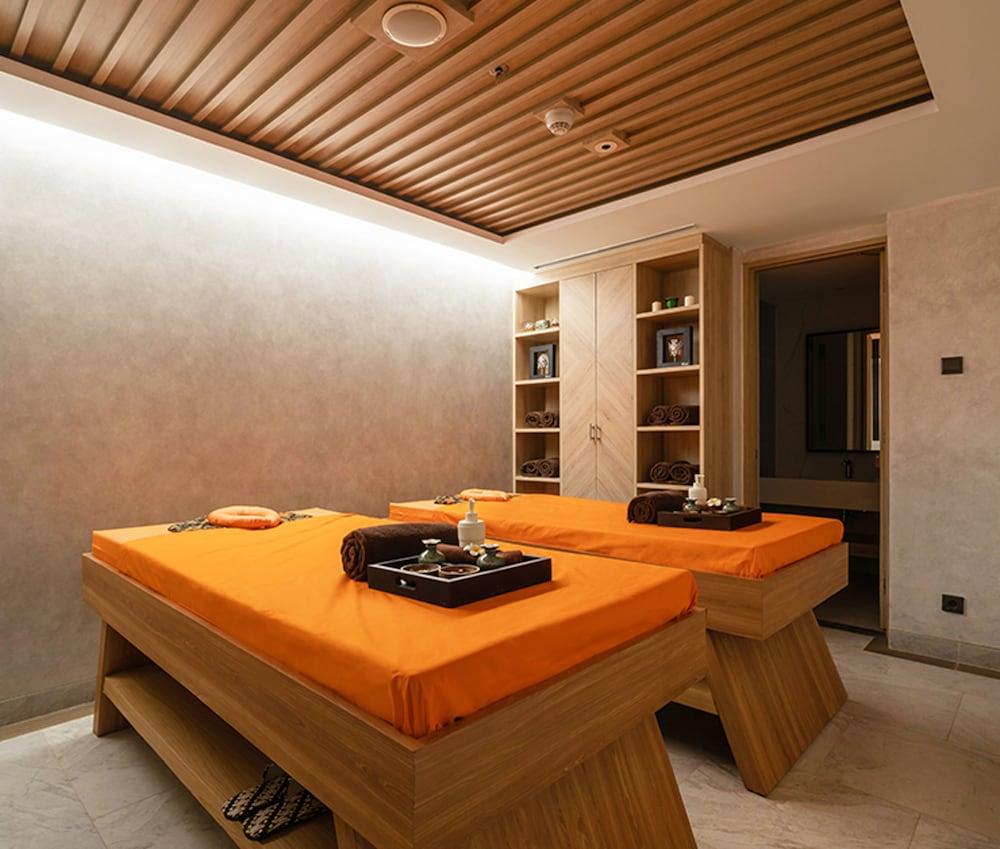 Hotel Harris Puri Mansion 4*