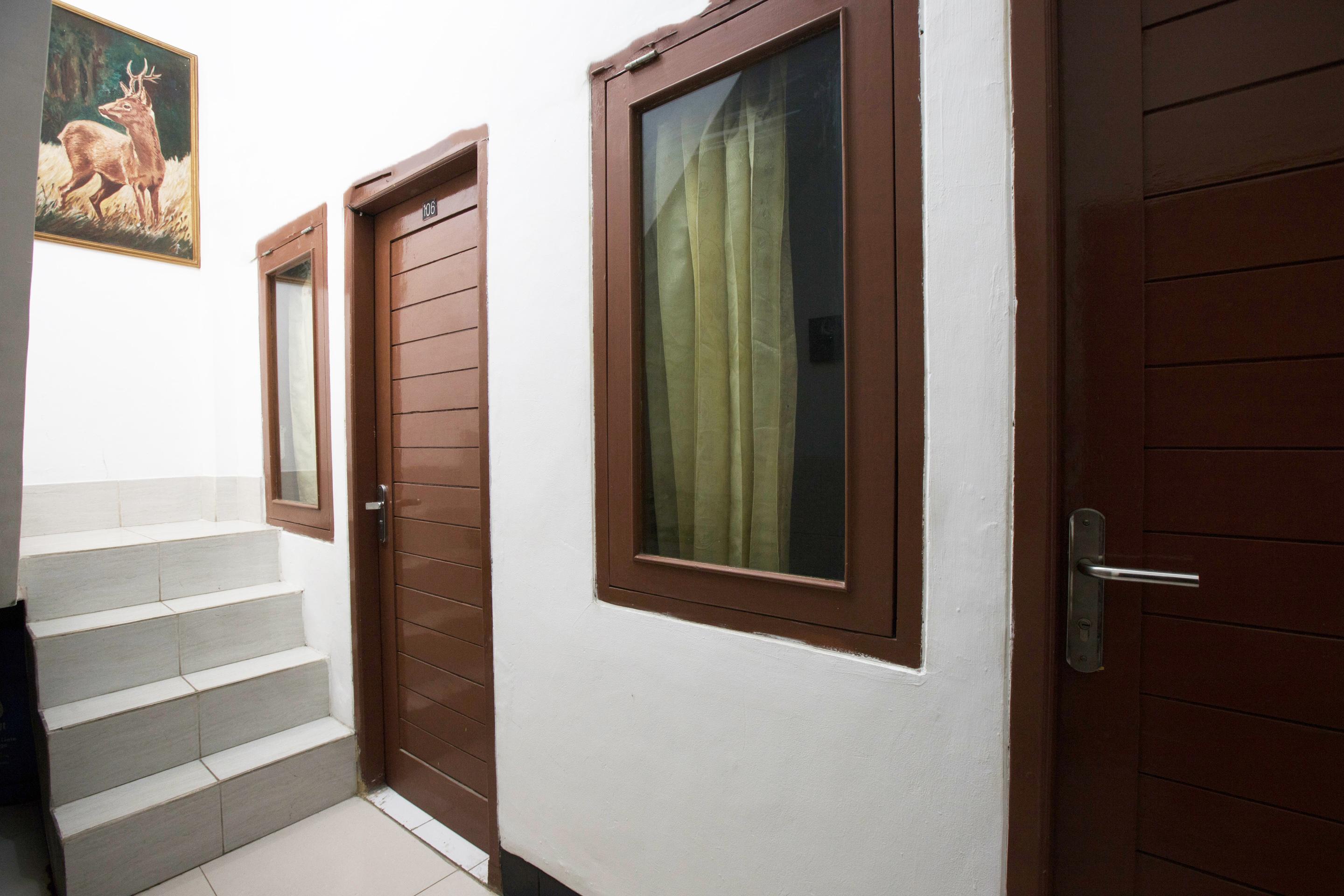 Hotel Super Oyo 1487 Khoe