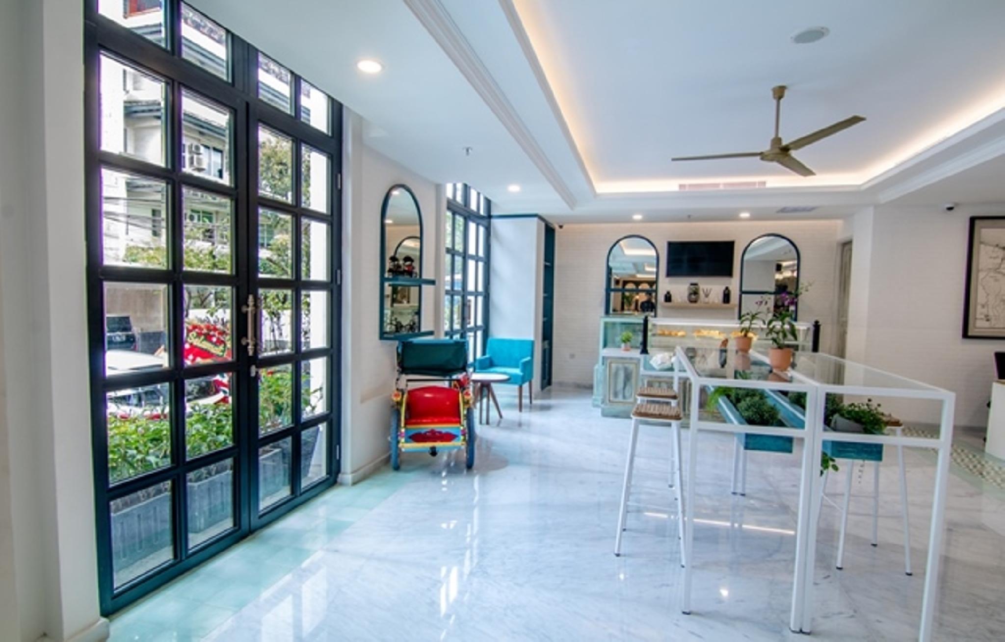Hotel Jambuluwuk Thamrin 4*