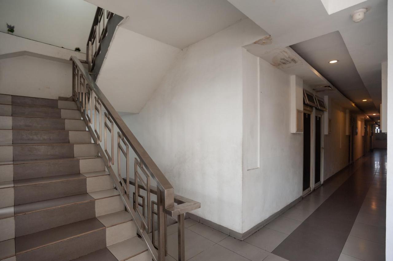 Reddoorz Near Binus Anggrek 2 2* Jakarta