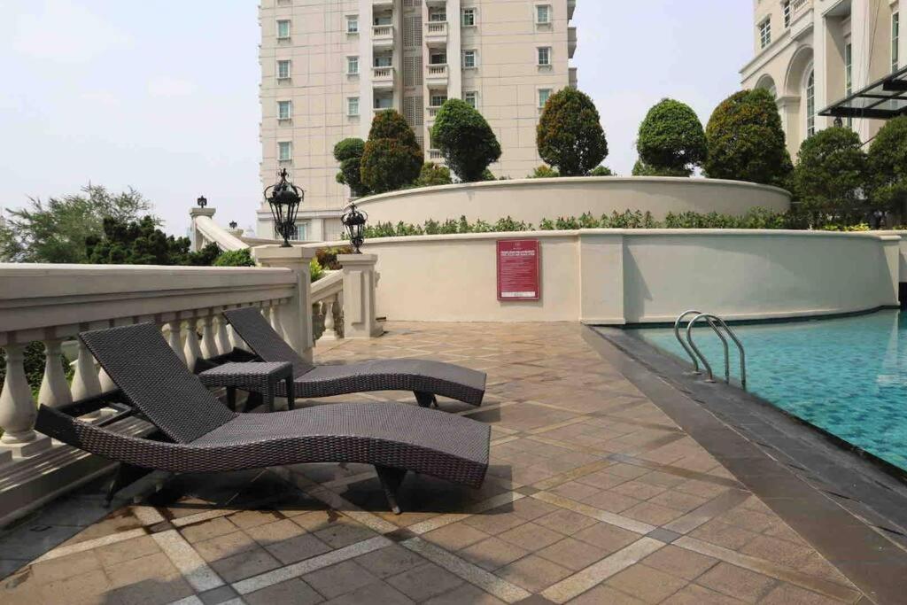 Apartment 2br The Belleza At Permata Hijau 18th Floor