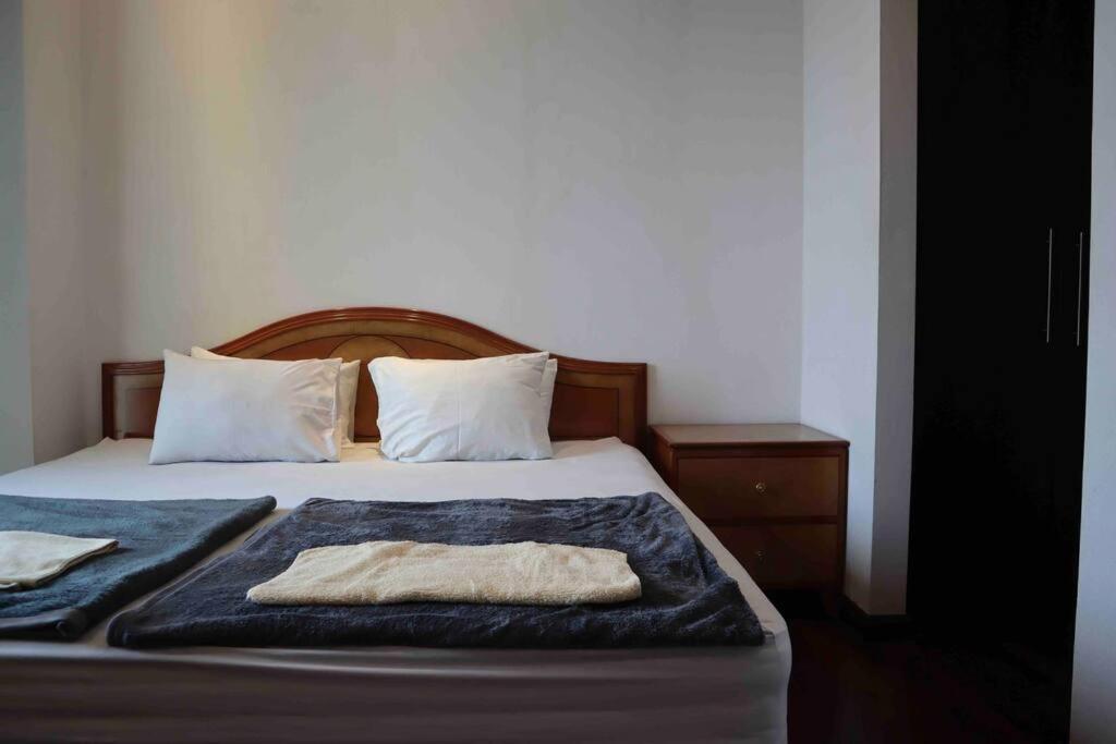Apartment 2br The Belleza At Permata Hijau 18th Floor