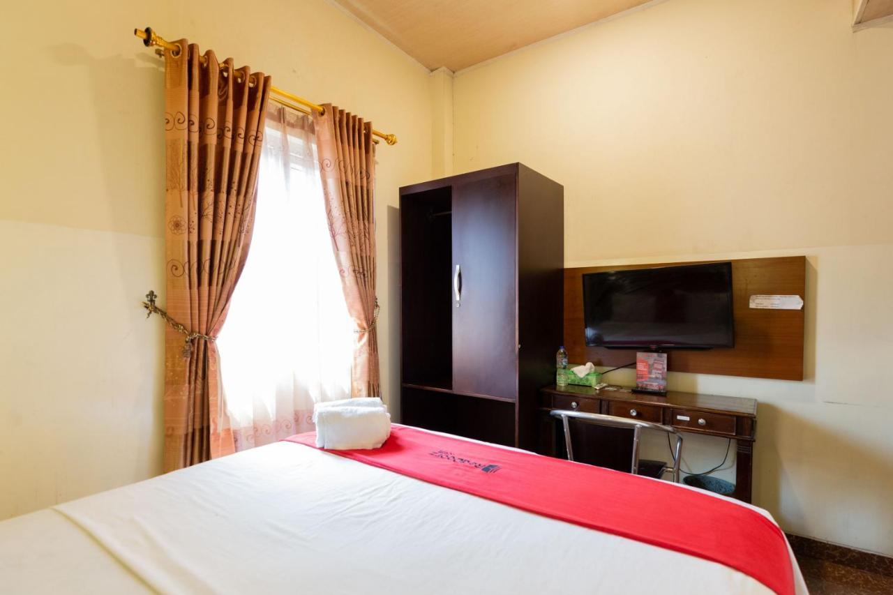 Reddoorz Near Halim Perdanakusuma 3 Wisma tamu