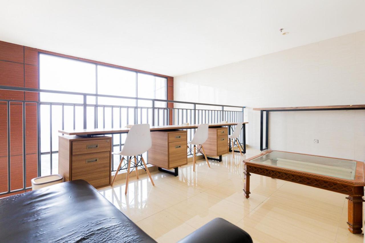 Redliving Evenciio - Arutala Living Appartement *