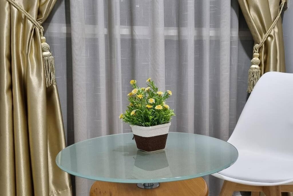 Apt Bellagio 2 Bedroom Gold With Wi-fi, Pool & Netflix Apartemen Jakarta