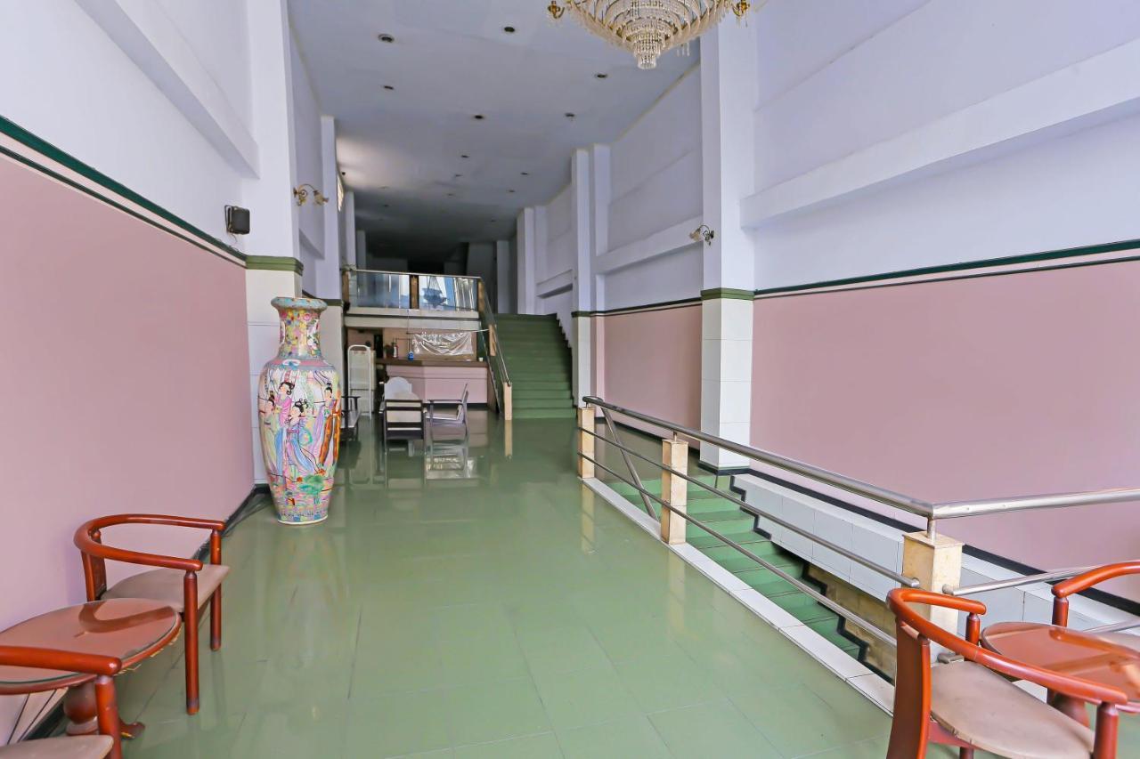 Hotel Collection O 92739 Pintu Besar Jakarta