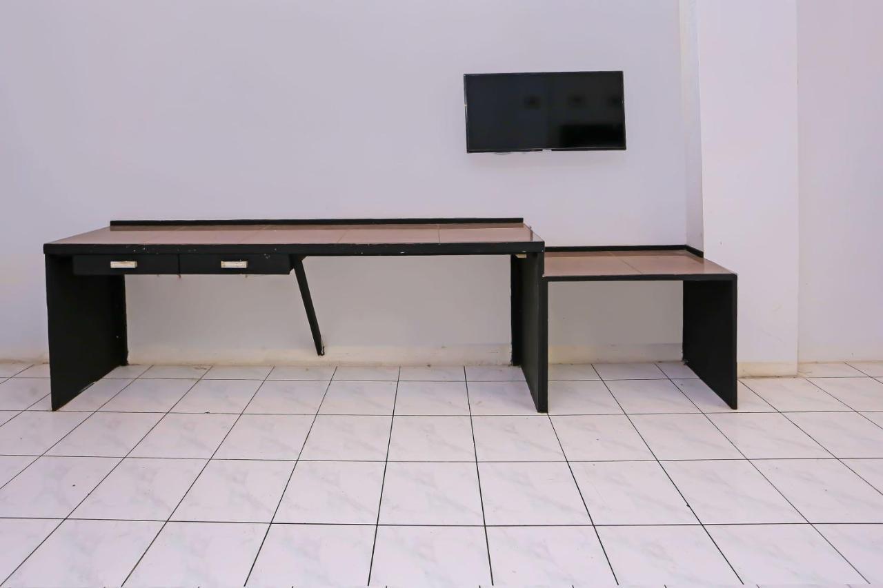 Collection O 92739 Pintu Besar 3* Jakarta
