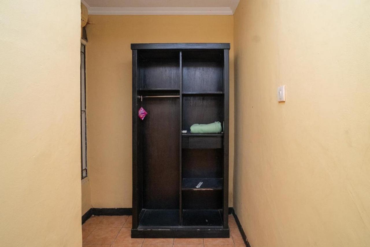 Hotel Sabar Mansion 22 Mitra Reddoorz Jacarta