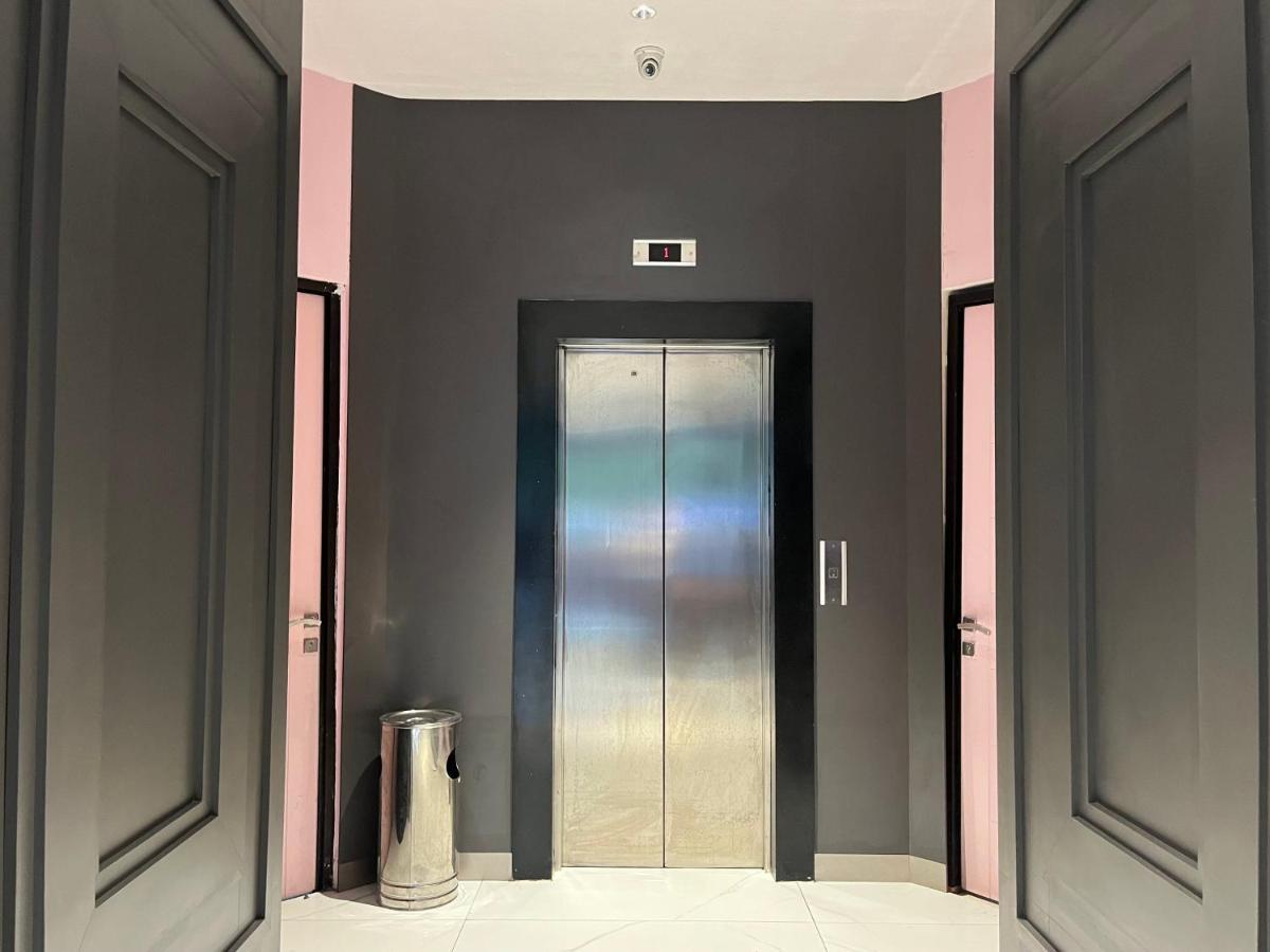 Cvs The Hotel 3*