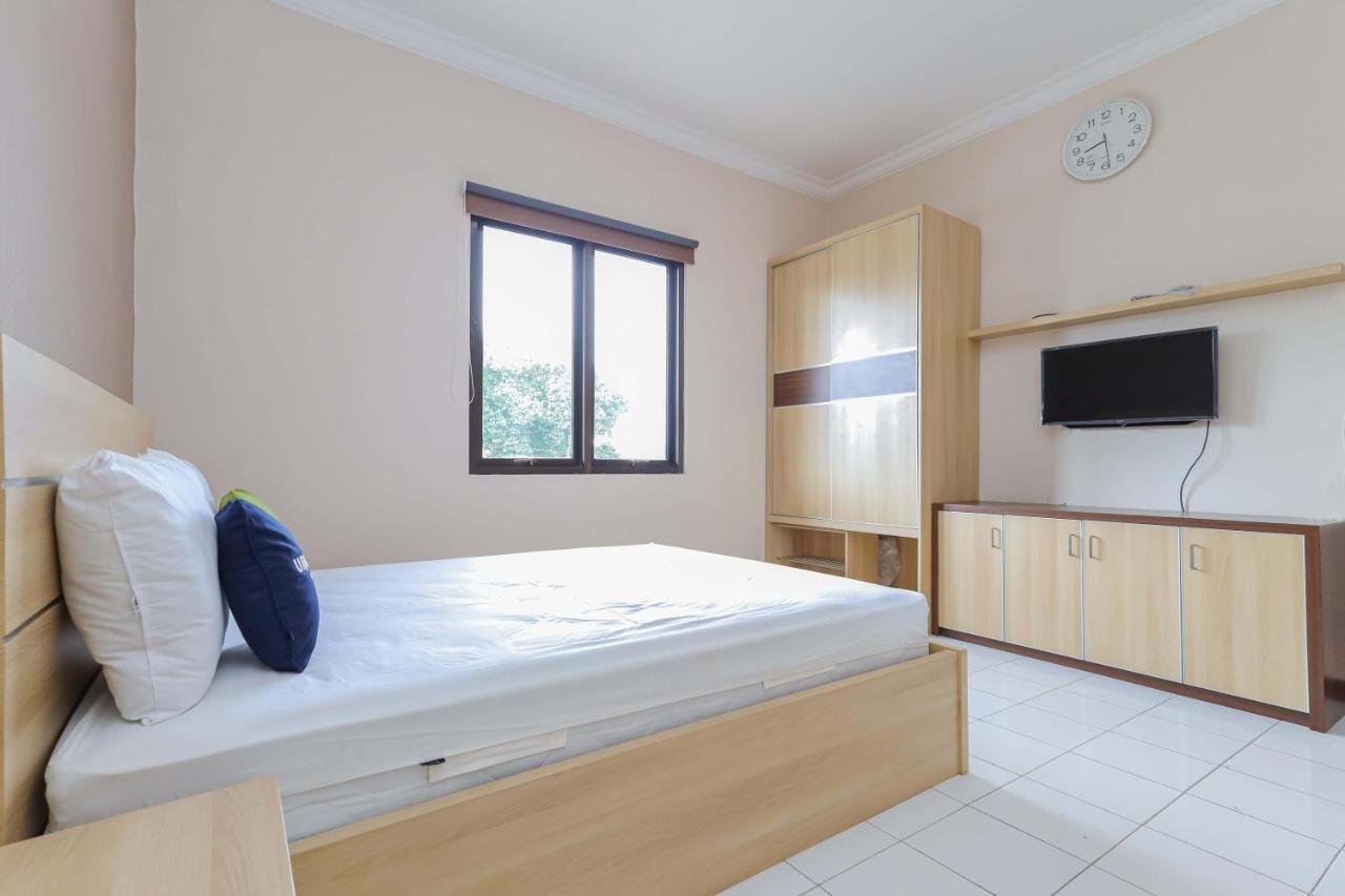 Hotel Urbanview Roemah Tebet By Reddoorz 3*