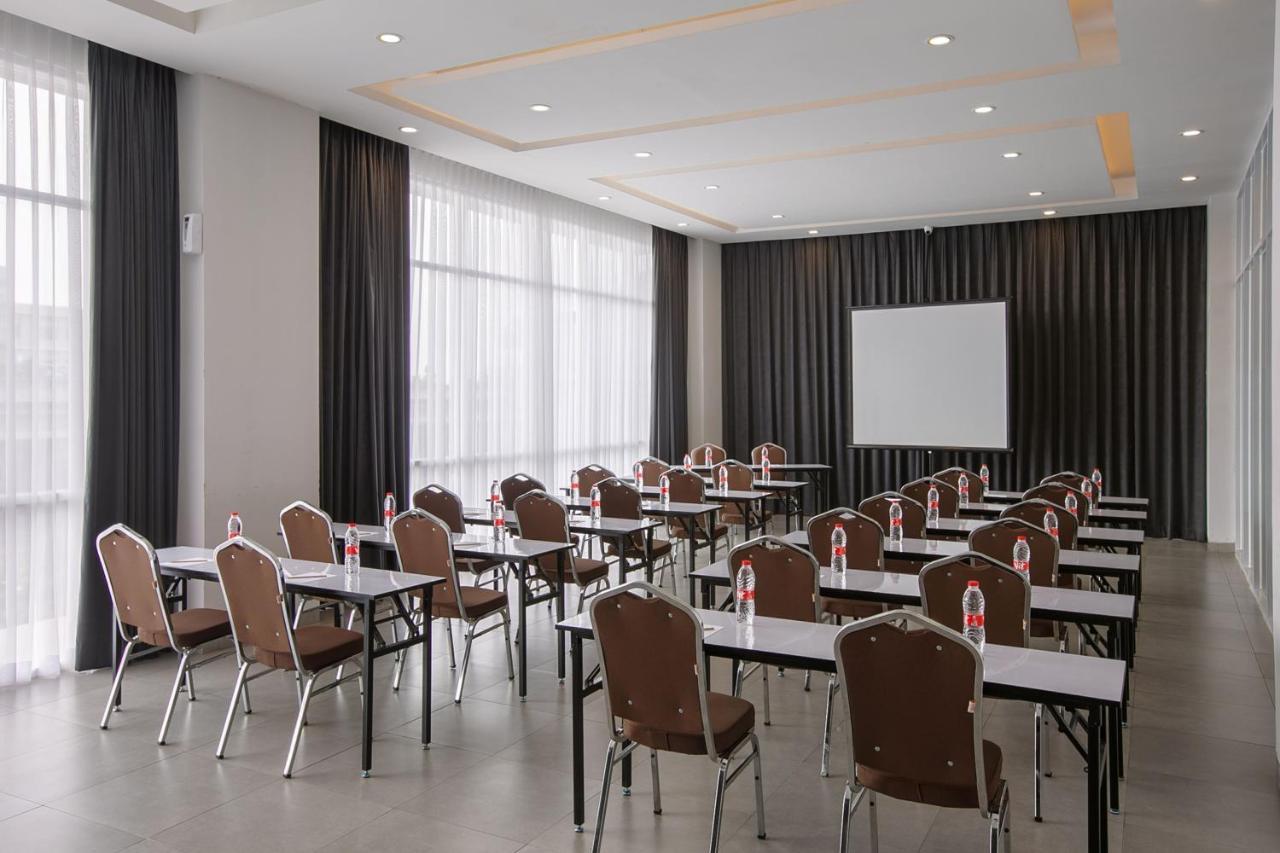 Amaris Kalimalang Hotel Jakarta