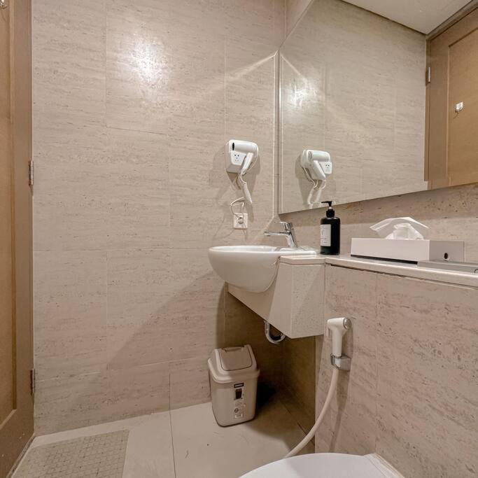 Studio, West Oasis, Netflix, Pool, Mall Căn hộ Jakarta