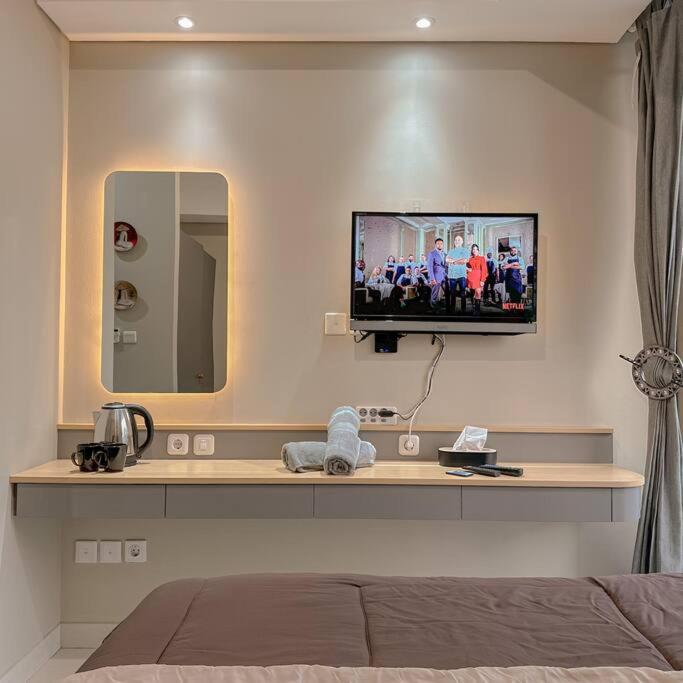 Studio, West Oasis, Netflix, Pool, Mall * Jakarta