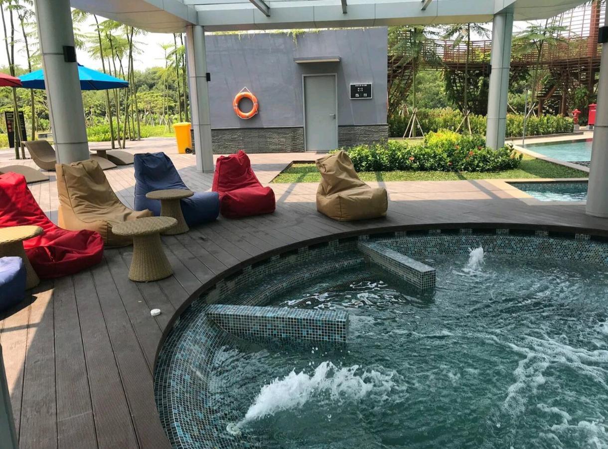 Sea View At Gold Coast Pik By Mysweethome *