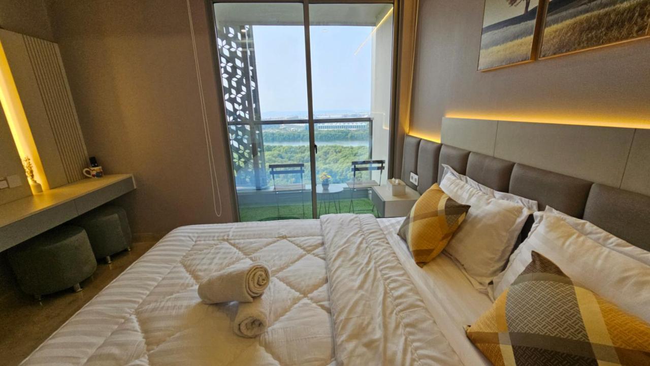 Sea View At Gold Coast Pik By Mysweethome
