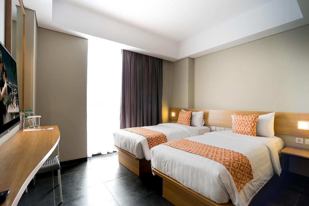 Hotel Maple Grogol 2*
