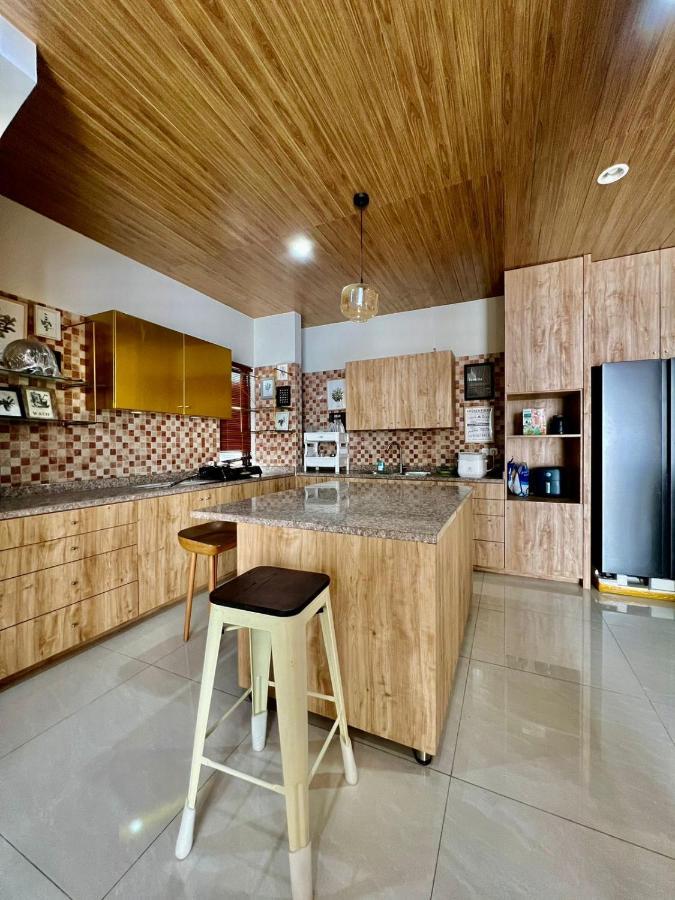 Guest house Kebagusan Park *