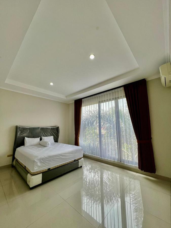 Guest house Kebagusan Park *