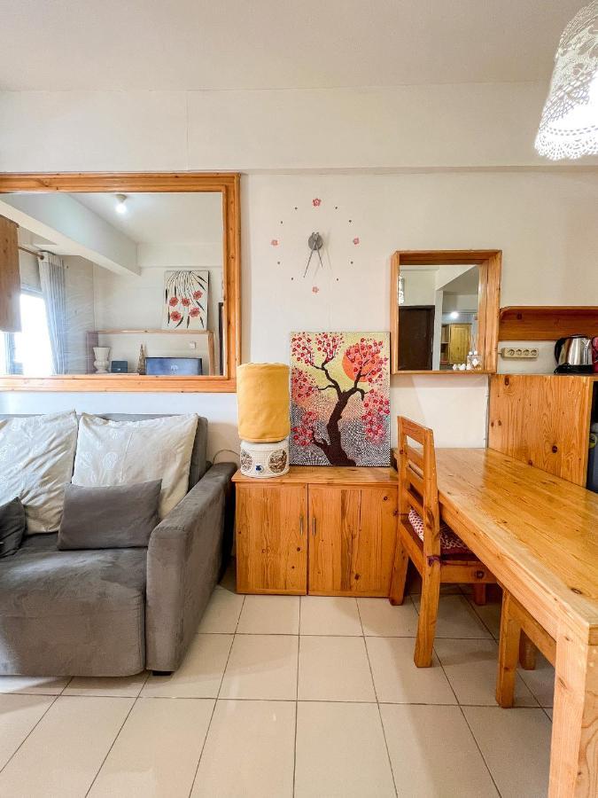 Rustic Chic Haven 2br Wood-furnished Retreat *