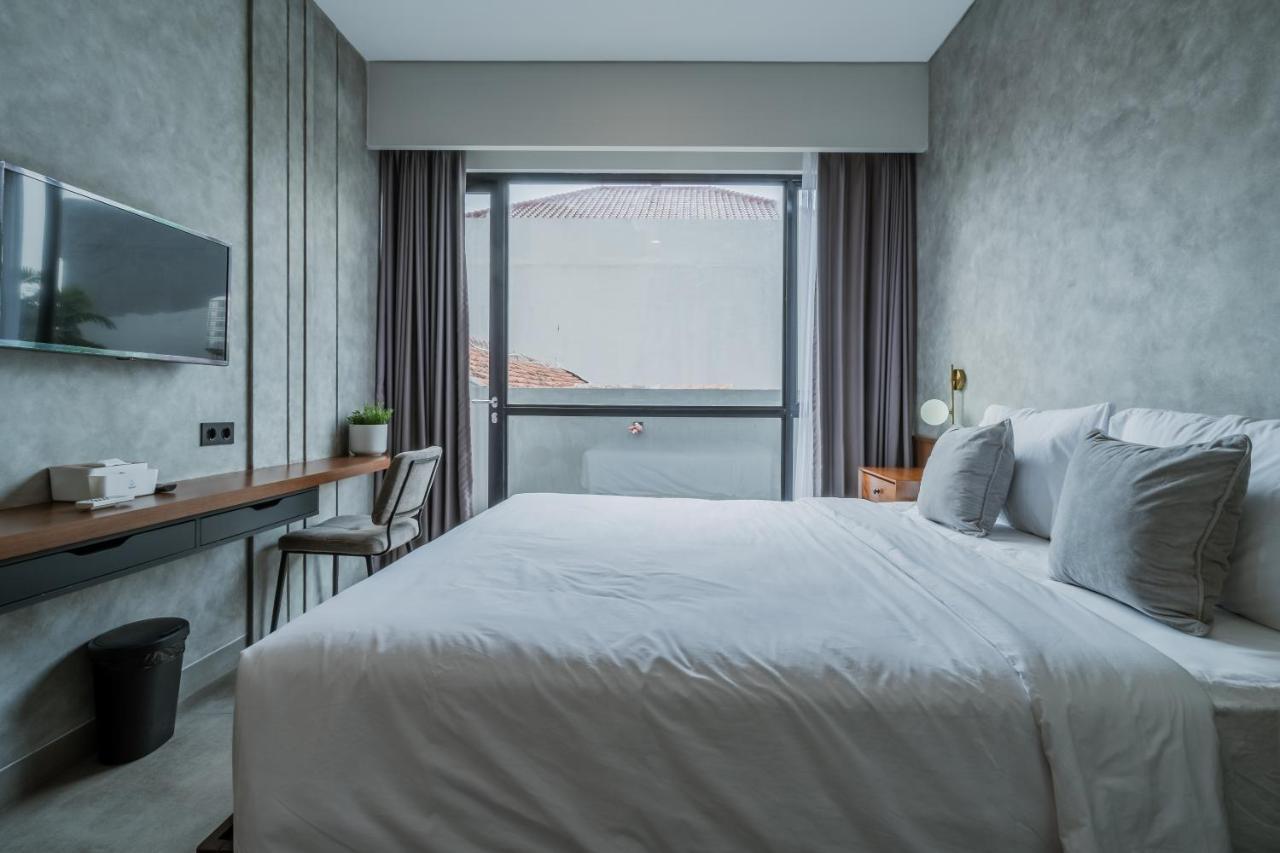 Hotel 107 House Kalibata Syariah Jakarta