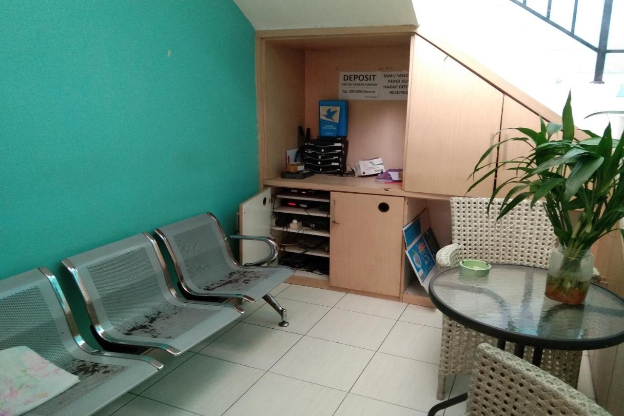 Khách sạn Oyo 93092 Griya Kuningan
