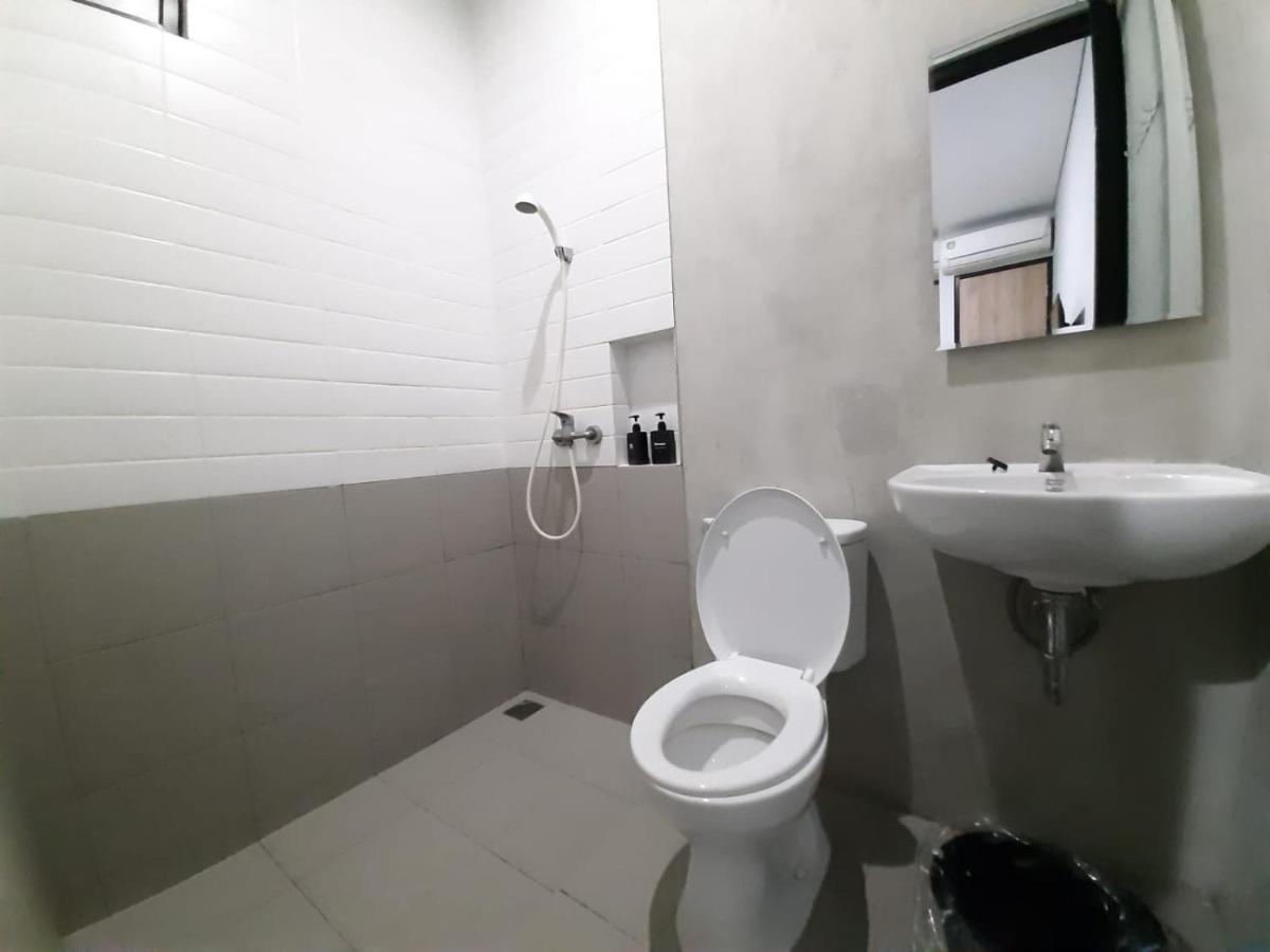 Oyo Life 92770 Cozy Puri 22 Khách sạn