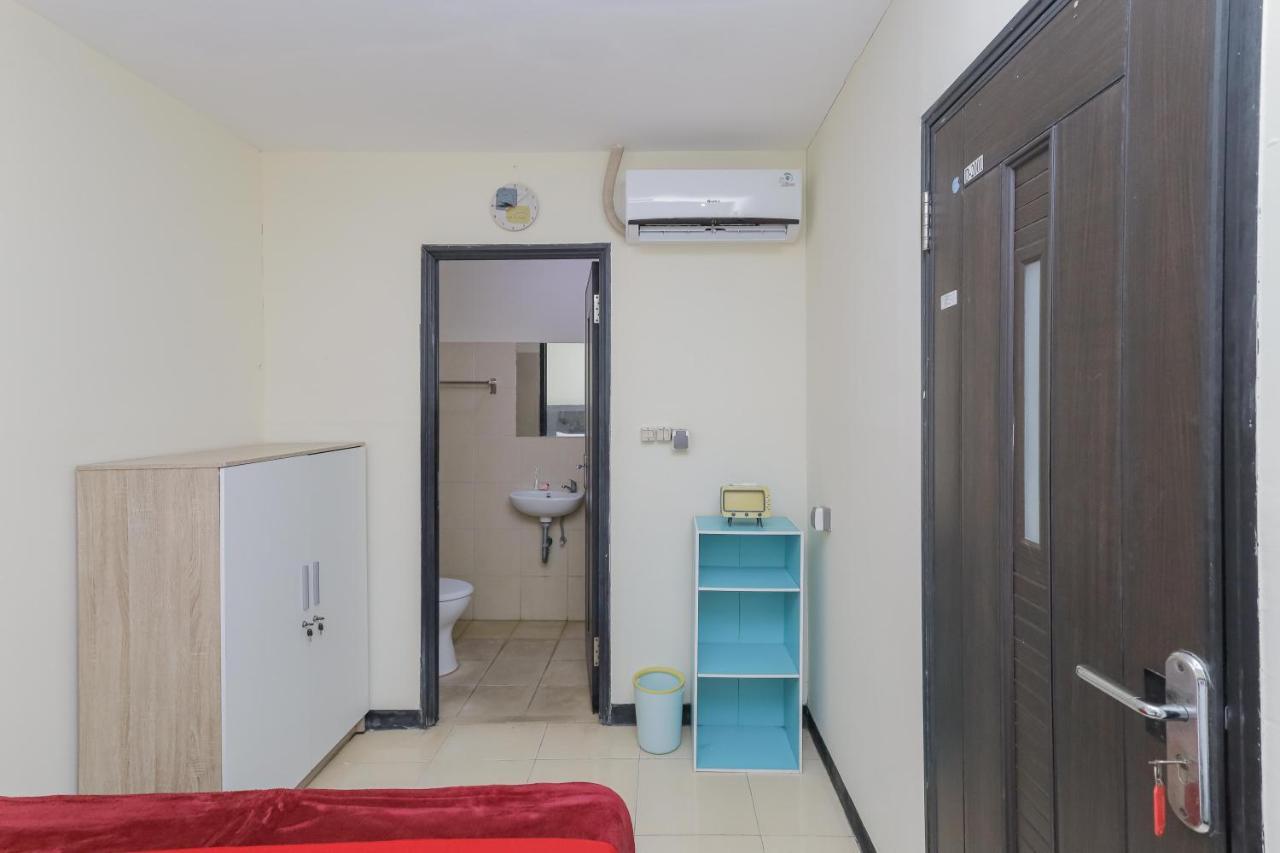 Reddoorz Near Rs Sari Asih Ciledug Hotel 2*