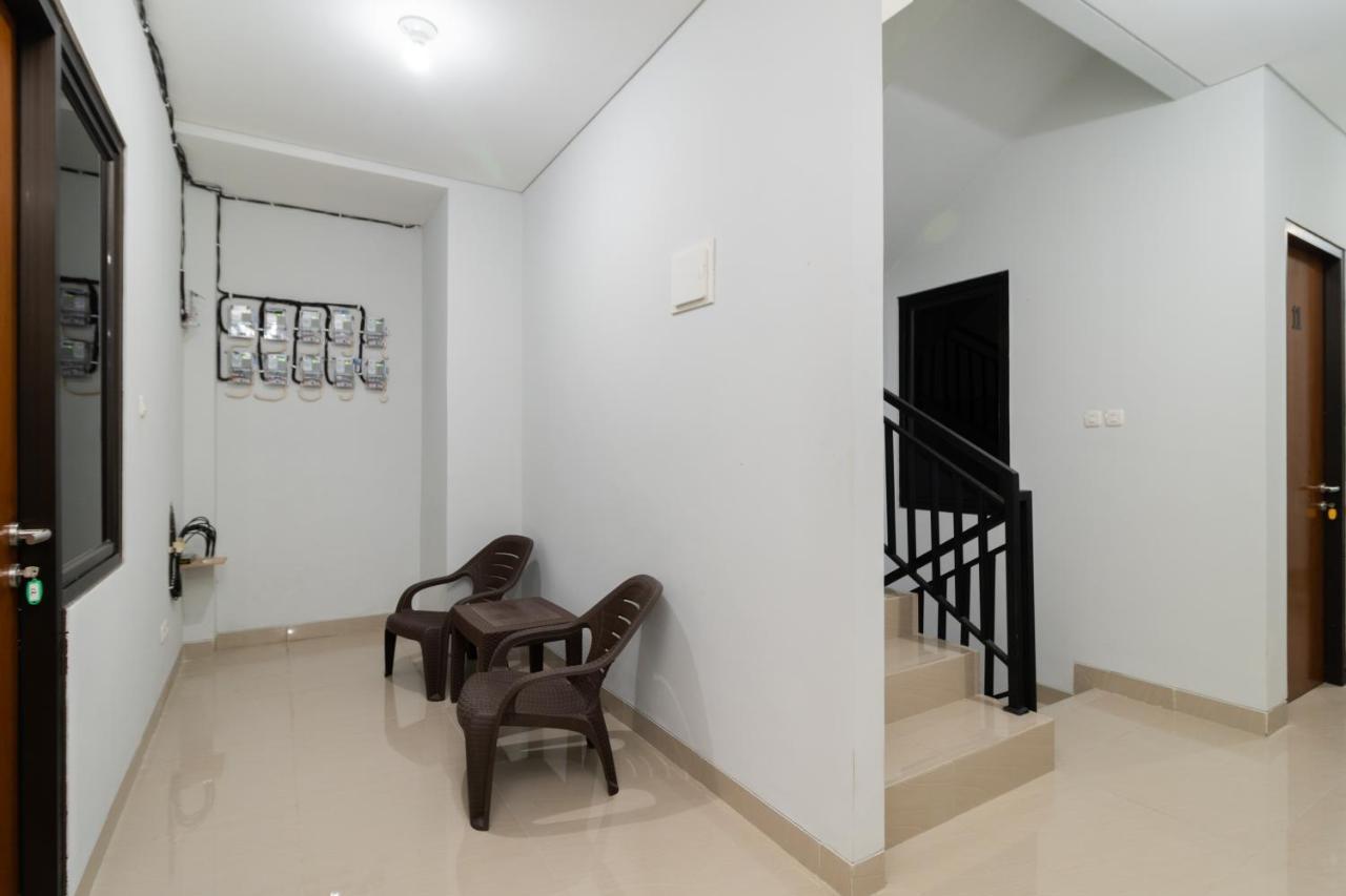 Urbanview Pasar Baru By Reddoorz Jakarta