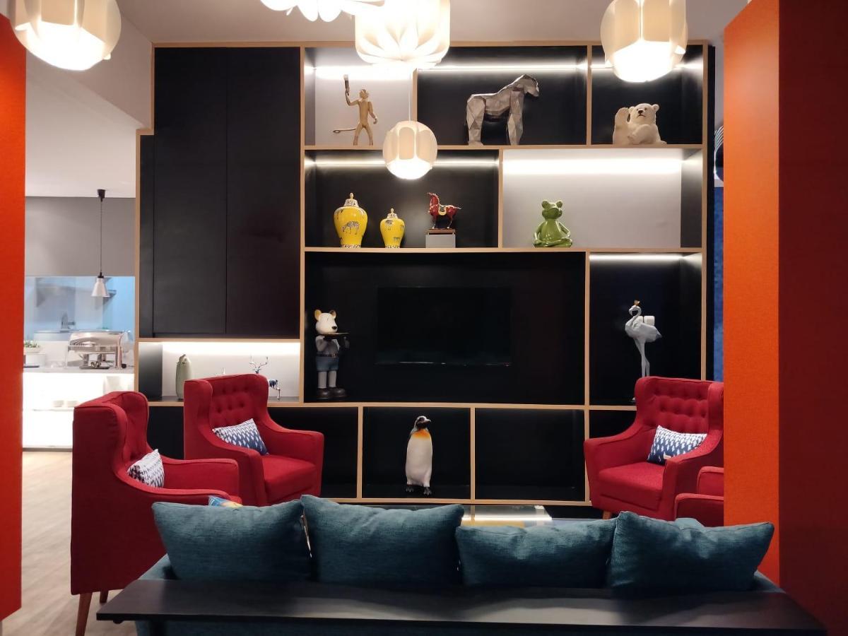 Hotel Moritz Biz Gandaria 3*