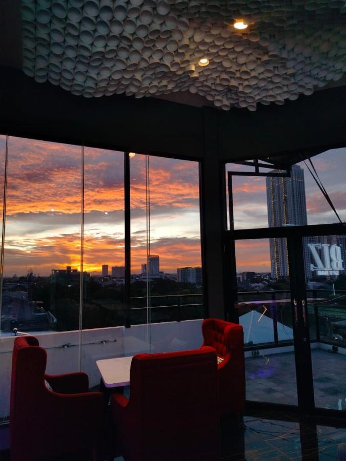 Moritz Biz Gandaria 3*
