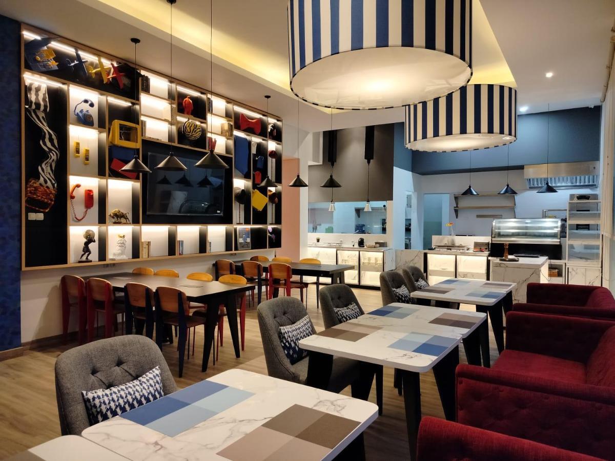 Moritz Biz Gandaria 3*
