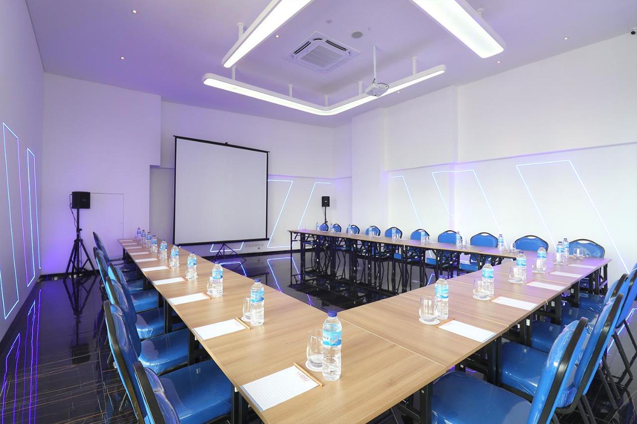 Hotel Moritz Biz Gandaria 3*