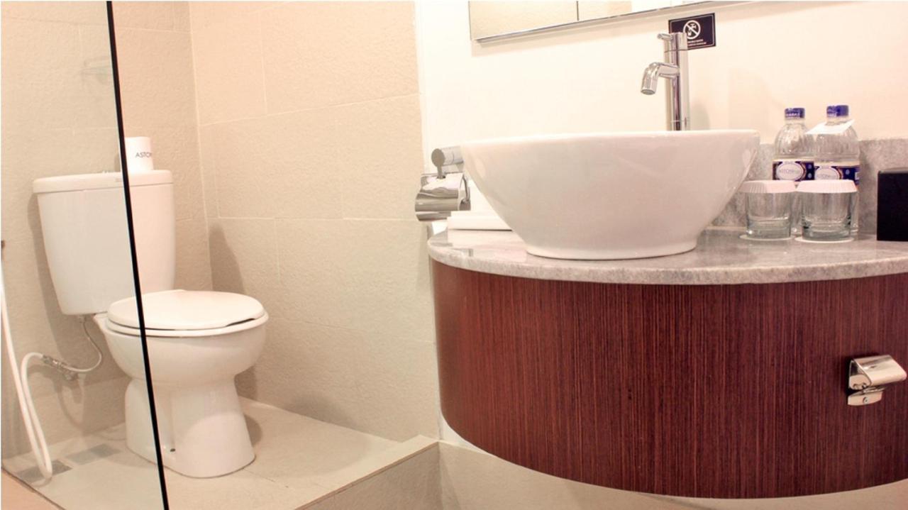 Aston Pluit & Hotel 4*